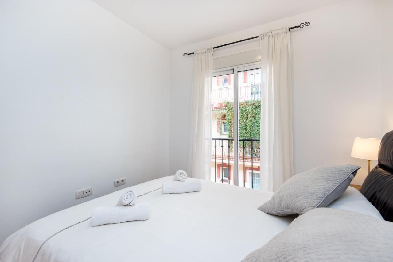 Rentandhomes Fuengirola Beach Apartment Bagian luar foto